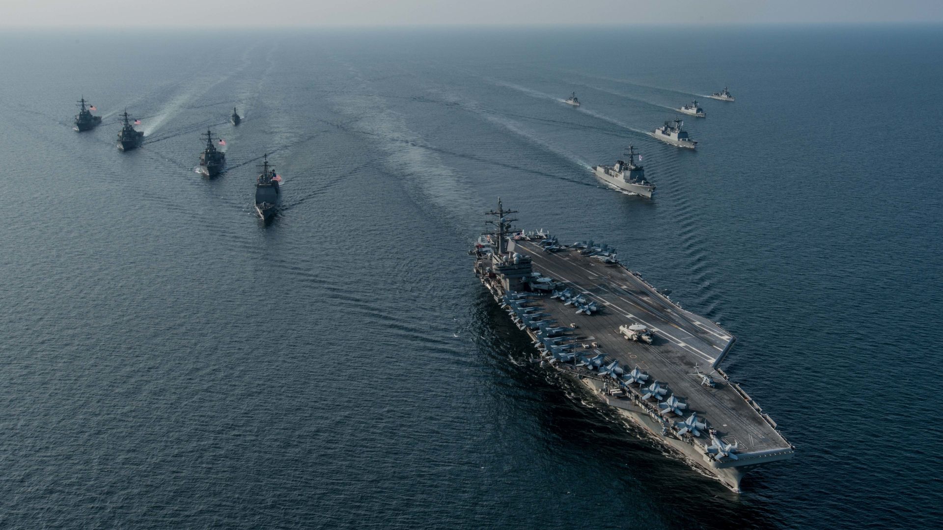 Авианосная ударная группа ВМС США во главе с атомным авианосцем Ronald Reagan Авианосная ударная группа ВМС США во главе с атомным авианосцем Ronald Reagan - РИА Новости, 1920, 17.04.2023