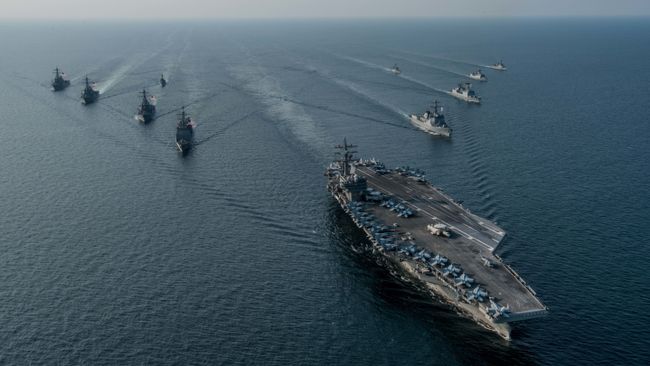 Авианосная ударная группа ВМС США. Архивное фото Авианосная ударная группа ВМС США. Архивное фото