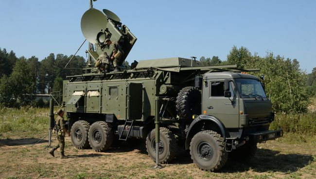 Развертывание наземного многофункционального модуля помех Красуха - 4. Архивное фото Развертывание наземного многофункционального модуля помех Красуха - 4. Архивное фото