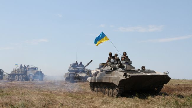 Военнослужащие ВСУ на востоке Украины. Архивное фото Военнослужащие ВСУ на востоке Украины. Архивное фото