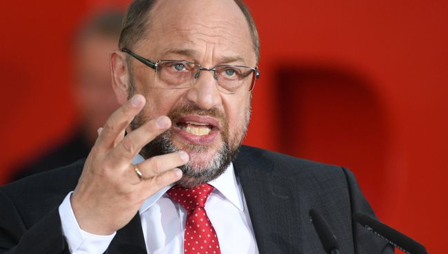 Кандидат на пост канцлера Германии Мартин Шульц во время предвыборного выступления. 22 сентября 2017