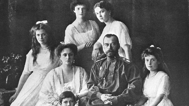Царь Николай II и его семья в Санкт-Петербурге. Начало 1910-х гг