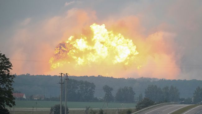 Пожар на военной базе в городе Калиновка в Винницкой области. 27 сентября 2017 Пожар на военной базе в городе Калиновка в Винницкой области. 27 сентября 2017