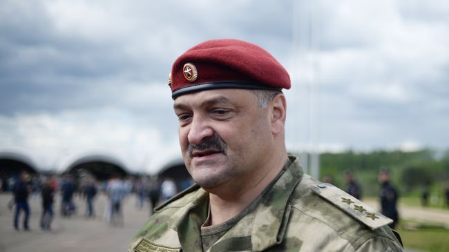 Главнокомандующего войсками национальной гвардии России генерал-полковник Сергей Меликов на выставке День передовых технологий правоохранительных органов РФ. 27 мая 2017