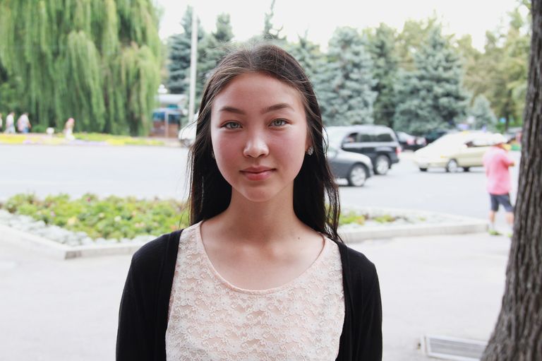 Лунара Айдаралиева, 16 лет Лунара Айдаралиева, 16 лет