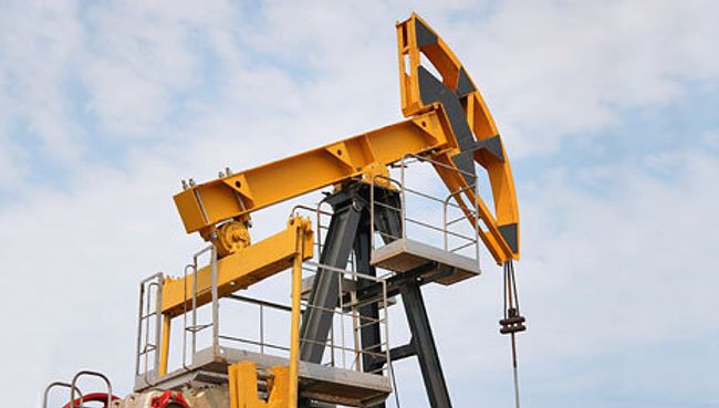 Добыча нефти. Архив