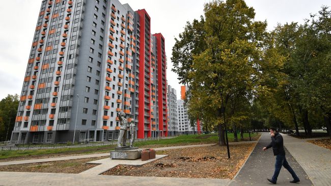 Многоэтажный жилой дом на Бескудниковском бульваре в Москве, предназначенный для переселения участников программы реновации Многоэтажный жилой дом на Бескудниковском бульваре в Москве, предназначенный для переселения участников программы реновации
