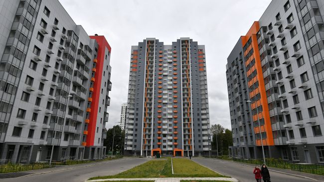 Многоэтажные жилые дома на Бескудниковском бульваре в Москве, предназначенные для переселения участников программы реновации Многоэтажные жилые дома на Бескудниковском бульваре в Москве, предназначенные для переселения участников программы реновации