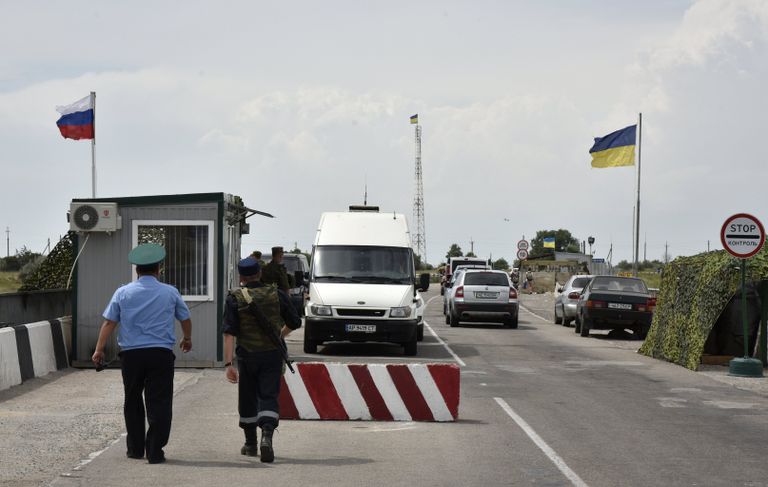 Автомобильный пункт пропуска на российско-украинской границе Автомобильный пункт пропуска на российско-украинской границе