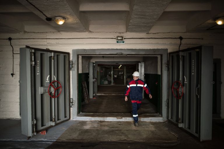 Герметичные двери бомбоубежища на Алтуфьевском шоссе в Москве