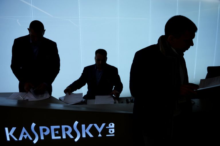 Сотрудники в офисе компании Лаборатория Касперского в Москве