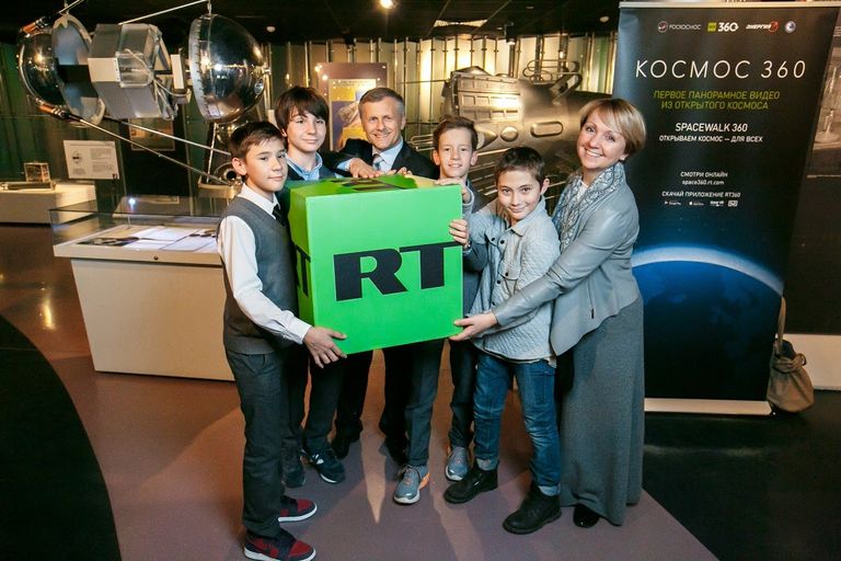 Презентация первого в истории панорамного видео из открытого космоса SPACEWALK 360