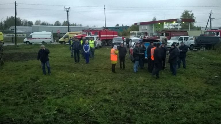 Ликвидация последствий столкновения автобуса и поезда на железнодорожном переезде во Владимирской области Ликвидация последствий столкновения автобуса и поезда на железнодорожном переезде во Владимирской области
