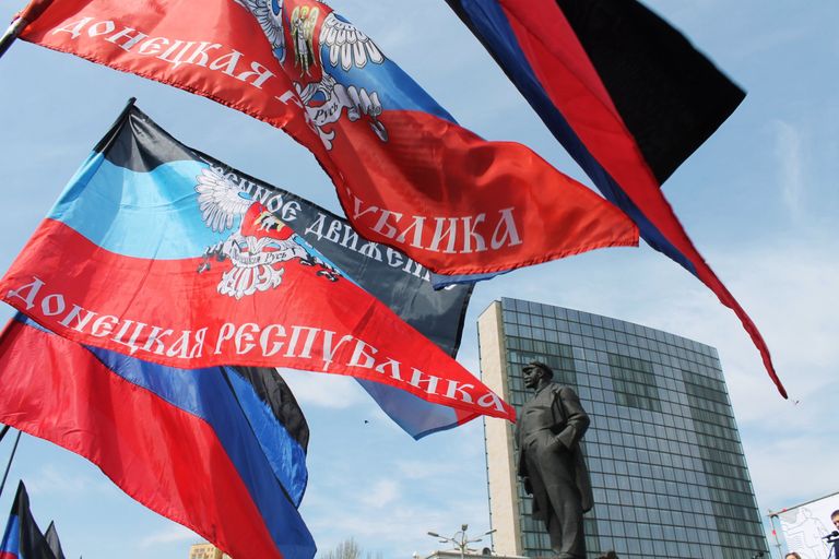 Флаги ДНР в Донецке Флаги ДНР в Донецке