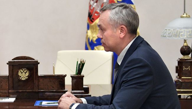 Андрей Травников во время встречи с президентом РФ Владимиром Путиным. 6 октября 2017 Андрей Травников во время встречи с президентом РФ Владимиром Путиным. 6 октября 2017