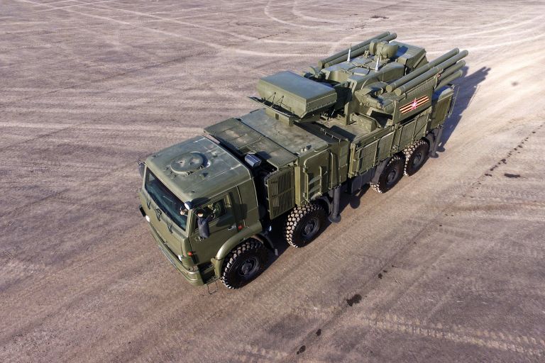 Самоходный ЗРПК наземного базирования Панцирь-С Самоходный ЗРПК наземного базирования Панцирь-С