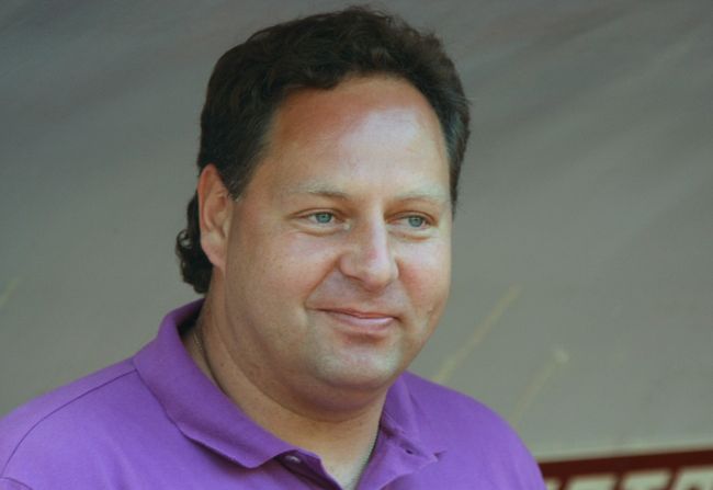 Главный тренер футбольного клуба Химки Константин Сарсания Главный тренер футбольного клуба Химки Константин Сарсания