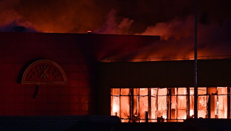 Пожар на строительном рынке Синдика, расположенном у МКАД в районе Строгино. 8 октября 2017 Пожар на строительном рынке Синдика, расположенном у МКАД в районе Строгино. 8 октября 2017