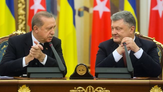 Президент Турции Реджеп Тайип Эрдоган и президент Украины Петр Порошенко во время встречи в Киеве Президент Турции Реджеп Тайип Эрдоган и президент Украины Петр Порошенко во время встречи в Киеве