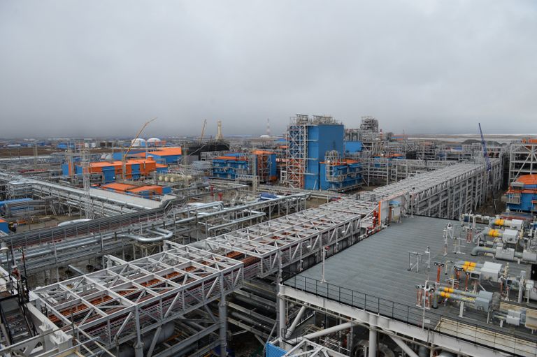 Строительство завода Ямал СПГ и морского порта Сабетта Строительство завода Ямал СПГ и морского порта Сабетта