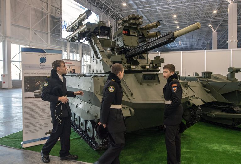Боевой многофункциональный робототехнический комплекс Уран-9