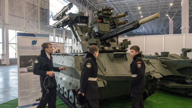 Боевой многофункциональный робототехнический комплекс Уран-9