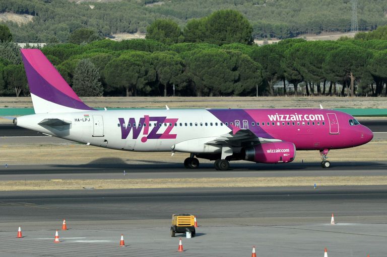Самолет авиакомпании Wizz Air Самолет авиакомпании Wizz Air