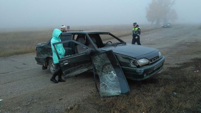 Последствия ДТП вс автомобилем ВАЗ-2115, въехавшем в группу школьников в Башкирии. 13 октября 2017 Последствия ДТП вс автомобилем ВАЗ-2115, въехавшем в группу школьников в Башкирии. 13 октября 2017