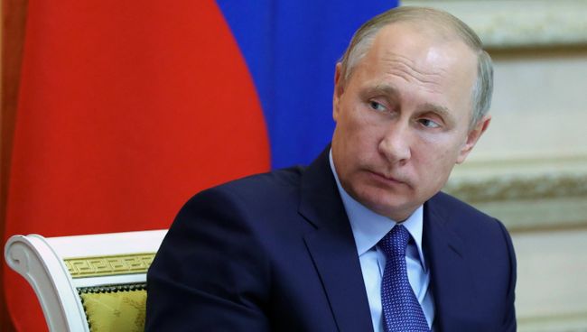 Президент РФ Владимир Путин на совещании по вопросам развития сельского хозяйства. 13 октября 2017 Президент РФ Владимир Путин на совещании по вопросам развития сельского хозяйства. 13 октября 2017