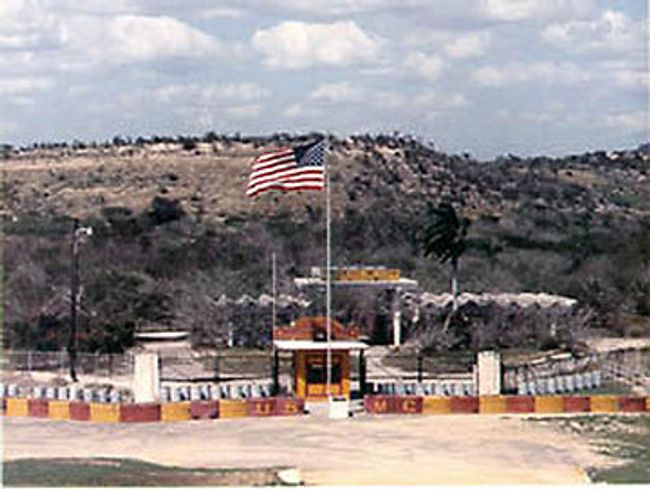 Военная база ВВС США. Архив