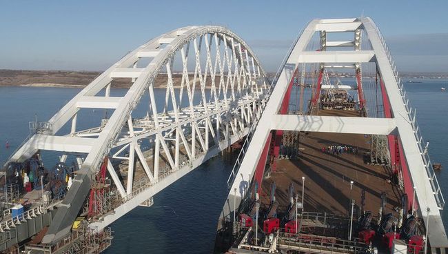 Завершение работ по установке по установке автодорожной арки Крымского моста. 13 октября 2017 Завершение работ по установке по установке автодорожной арки Крымского моста. 13 октября 2017