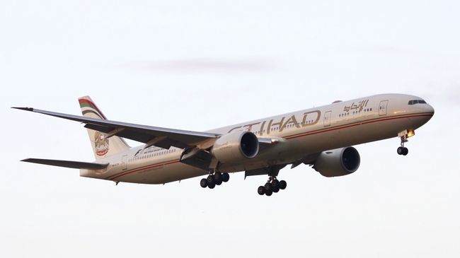 Самолет Боинг 777 авиакомпании Etihad Airways