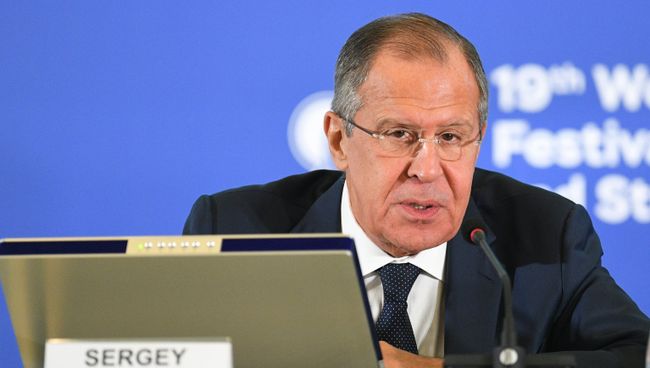 Министр иностранных дел РФ Сергей Лавров на Всемирном фестивале молодежи и студентов в Сочи. 16 октября 2017 Министр иностранных дел РФ Сергей Лавров на Всемирном фестивале молодежи и студентов в Сочи. 16 октября 2017