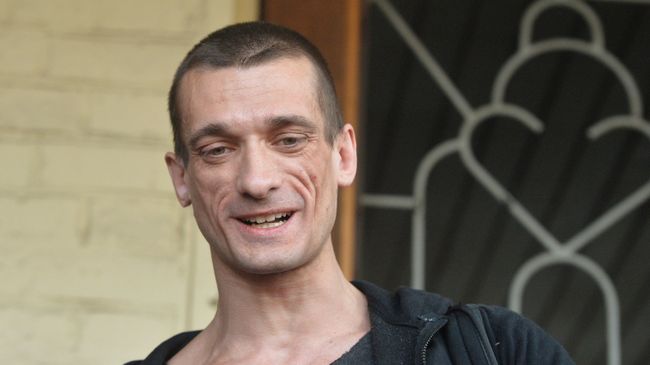 Художник Петр Павленский