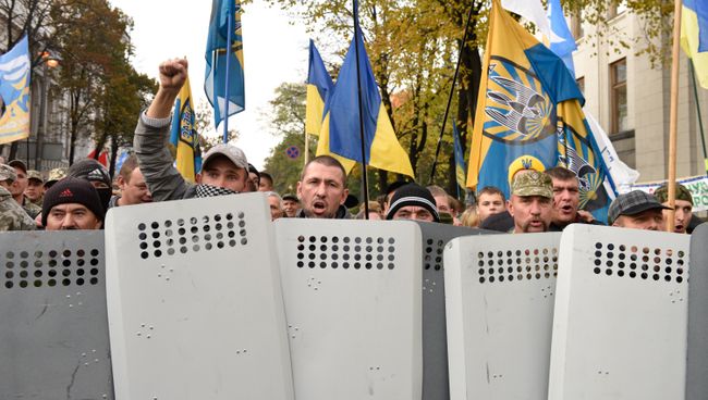 Акция протеста у здания Верховной рады Украины в Киеве Акция протеста у здания Верховной рады Украины в Киеве