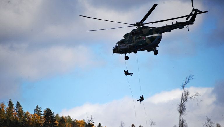Военнослужащие на тактико-специальных учениях Рельеф-2017 в Забайкальском крае Военнослужащие на тактико-специальных учениях Рельеф-2017 в Забайкальском крае
