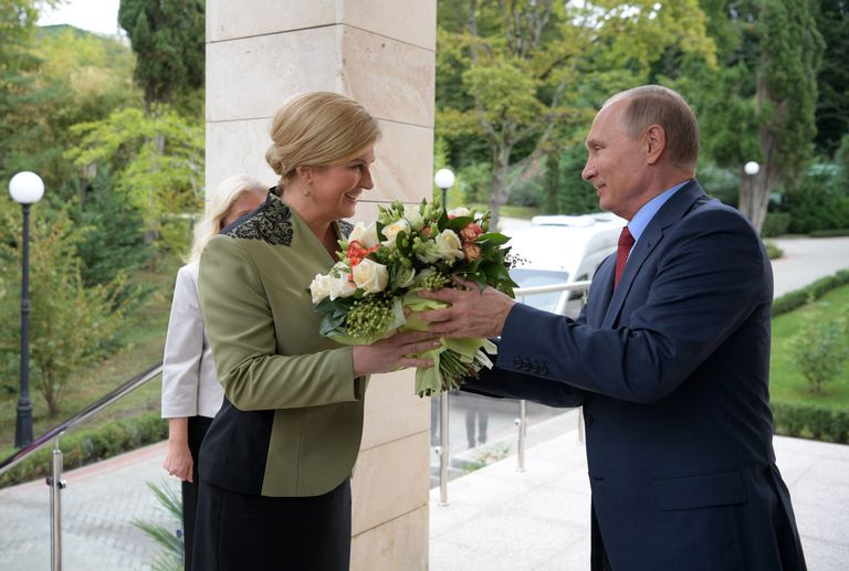Президент РФ Владимир Путин и президент Республики Хорватия Колинда Грабар-Китарович во время встречи. 18 октября 2017 Президент РФ Владимир Путин и президент Республики Хорватия Колинда Грабар-Китарович во время встречи. 18 октября 2017