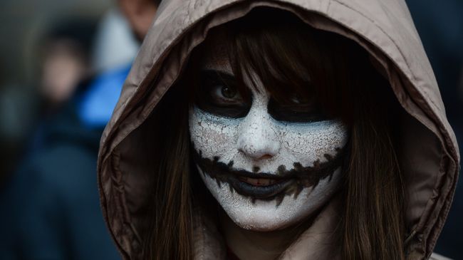 Участница флешмоба в канун Хэллоуина в Новосибирске Участница флешмоба в канун Хэллоуина в Новосибирске