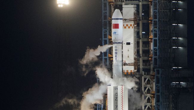 Китайская ракета-носитель Великий поход 7. Архивное фото Китайская ракета-носитель Великий поход 7. Архивное фото