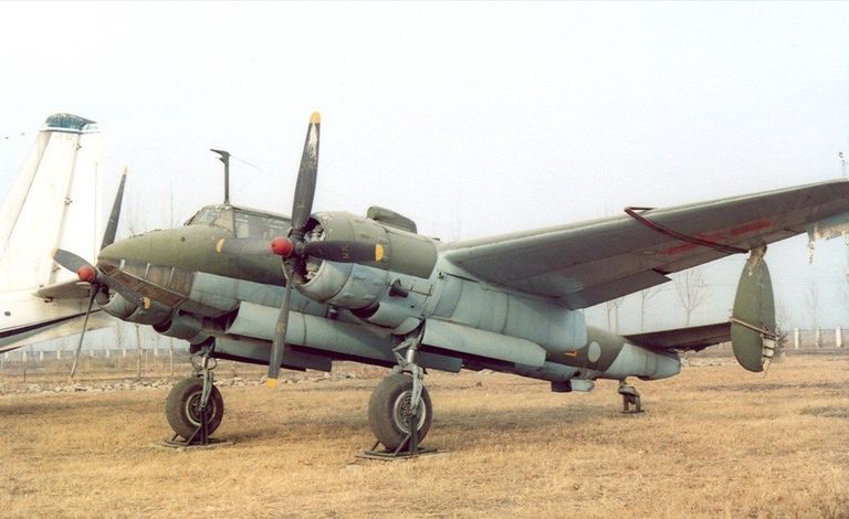 Пикирующий бомбардировщик Ту-2 Пикирующий бомбардировщик Ту-2