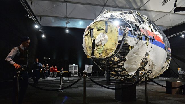 Представление доклада об обстоятельствах крушения лайнера Boeing 777 Malaysia Airlines (рейс MH17) на востоке Украины. Архивное фото