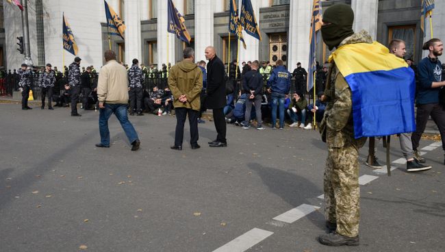Митинг у здания Верховной рады Украины в Киеве. 19 октября 2017 Митинг у здания Верховной рады Украины в Киеве. 19 октября 2017