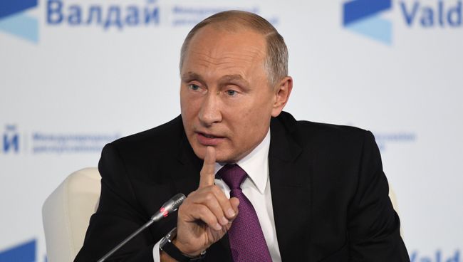 Президент РФ Владимир Путин выступает на итоговой сессии Международного дискуссионного клуба Валдай. 19 октября 2017 Президент РФ Владимир Путин выступает на итоговой сессии Международного дискуссионного клуба Валдай. 19 октября 2017