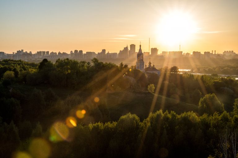 Рассвет в Москве