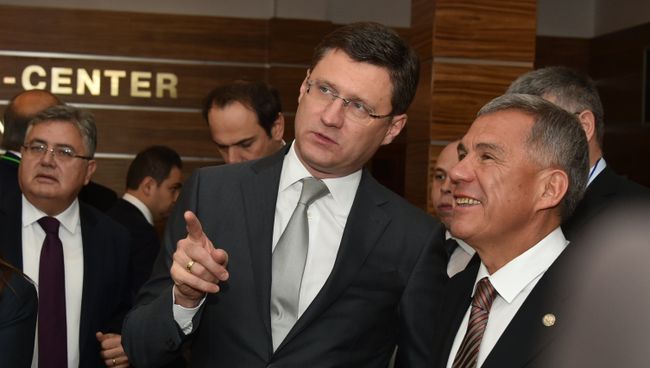 Министр энергетики РФ Александр Новак перед заседанием смешанной межправительственной Российско-Турецкой комиссии. 21 октября 2017 Министр энергетики РФ Александр Новак перед заседанием смешанной межправительственной Российско-Турецкой комиссии. 21 октября 2017