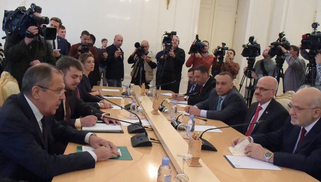 Министр иностранных дел РФ Сергей Лавров и министр иностранных дел Республики Ирак Ибрагим аль-Джаафари во время встречи в Москве. 23 октября 2017 Министр иностранных дел РФ Сергей Лавров и министр иностранных дел Республики Ирак Ибрагим аль-Джаафари во время встречи в Москве. 23 октября 2017