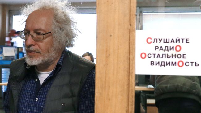 Главный редактор радиостанции Эхо Москвы Алексей Венедиктов в редакции. Архивное фото