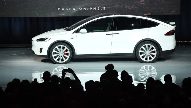 Автомобиль Tesla X. Архивное фото