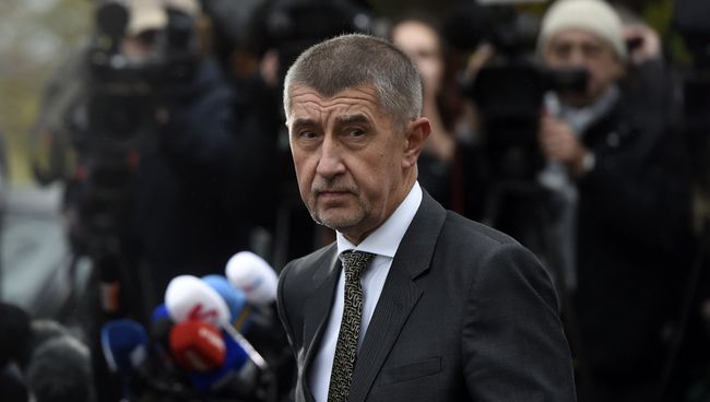 Лидер движения ANO Андрей Бабиш после встечи с президентом Чехии. 23 октября 2017 Лидер движения ANO Андрей Бабиш после встечи с президентом Чехии. 23 октября 2017