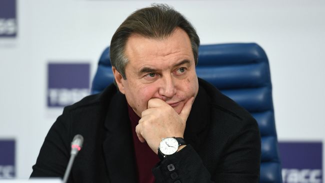 Режиссер Алексей Учитель Режиссер Алексей Учитель